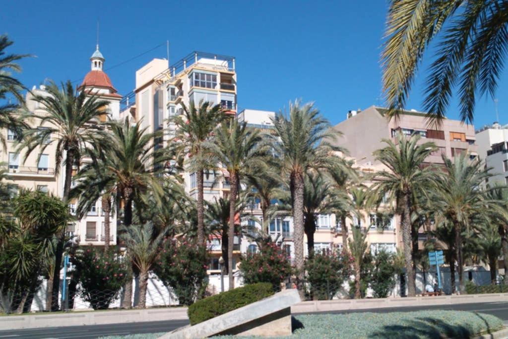 Apartamento En El Centro De Alicante Exterior photo